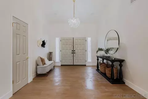 Entry Way - 1451 Ventana Dr, Escondido, CA 92029 photo 4 of 4