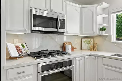 Kitchen - 3605 Ames Pl, Carlsbad, CA 92010 photo 3 of 5