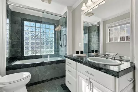 Bath - 10925 Greencastle St, Santee, CA 92071 photo 2 of 3