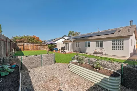 Exterior - 10925 Greencastle St, Santee, CA 92071 photo 7 of 9