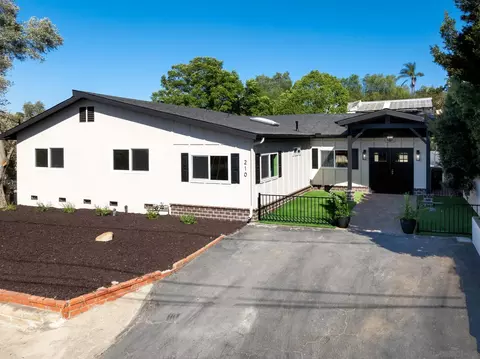 Exterior - 210 S Orange Ave, Fallbrook, CA 92028 photo 2 of 10