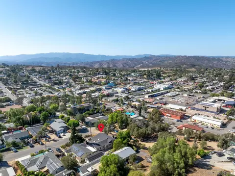 View/Area - 210 S Orange Ave, Fallbrook, CA 92028 photo 3 of 4
