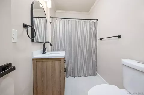 Bath - 210 S Orange Ave, Fallbrook, CA 92028 photo 1 of 3