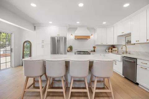 Kitchen - 210 S Orange Ave, Fallbrook, CA 92028 photo 2 of 5