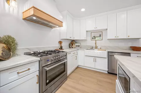 Kitchen - 210 S Orange Ave, Fallbrook, CA 92028 photo 5 of 5