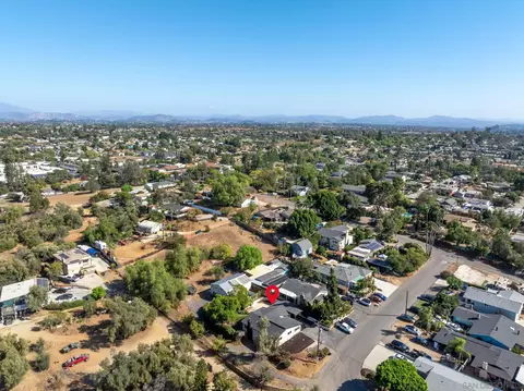 View/Area - 210 S Orange Ave, Fallbrook, CA 92028 photo 4 of 4