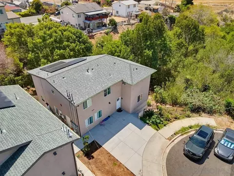 View/Area - 1413 Shoshone St, Oceanside, CA 92058 photo 1 of 14