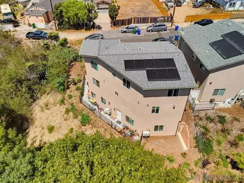 View/Area - 1413 Shoshone St, Oceanside, CA 92058 photo 4 of 14