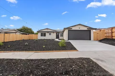 Exterior - 505 Parkbrook St, Spring Valley, CA 91977 photo 2 of 13