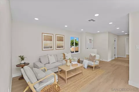 Living - 505 Parkbrook St, Spring Valley, CA 91977 photo 1 of 1