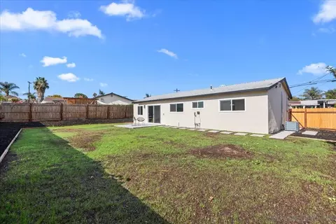 Exterior - 505 Parkbrook St, Spring Valley, CA 91977 photo 10 of 13