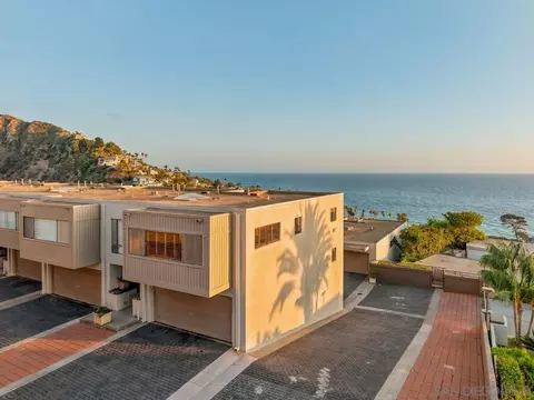 21743 Ocean Vis #22, Laguna Beach, CA 92651