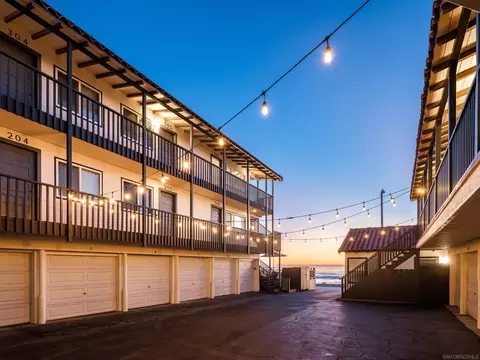 Exterior - 308 S The Strand, Oceanside, CA 92054 photo 3 of 7