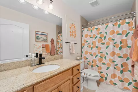 Bath - 1610 Cuyamaca Ave, Spring Valley, CA 91977 photo 2 of 2