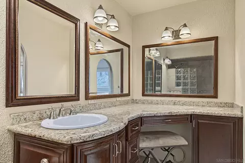 Bath - 4262 Bancroft Dr, La Mesa, CA 91941 photo 5 of 5