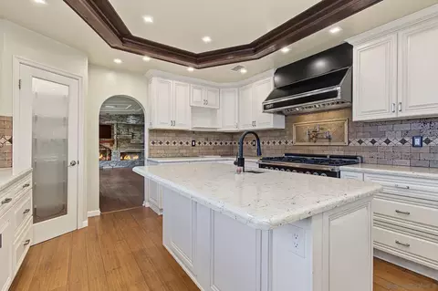 Kitchen - 4262 Bancroft Dr, La Mesa, CA 91941 photo 5 of 6