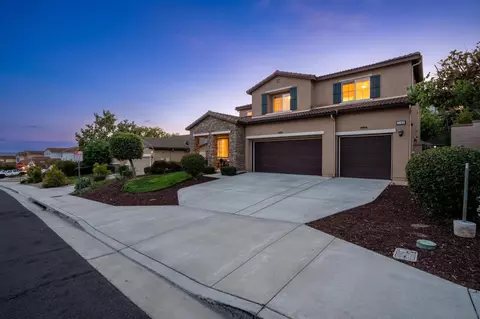 Exterior - 1243 Bellingham Dr, Oceanside, CA 92057 photo 6 of 7