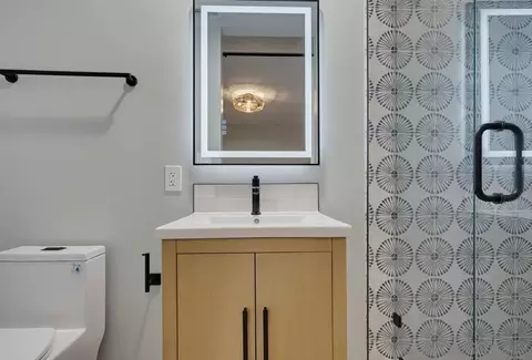 Bath - 5850 Jan, La Mesa, CA 91942 photo 1 of 6