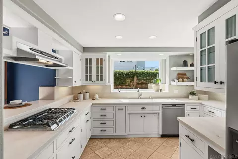 Kitchen - 3152 Levante St, Carlsbad, CA 92009 photo 5 of 6