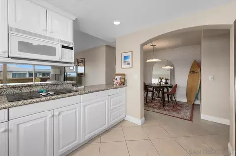 Kitchen - 7635 Eads Ave #306, La Jolla, CA 92037 photo 4 of 4
