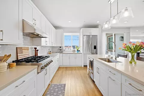 Kitchen - 1858 Avocado Rd, Oceanside, CA 92054 photo 4 of 6
