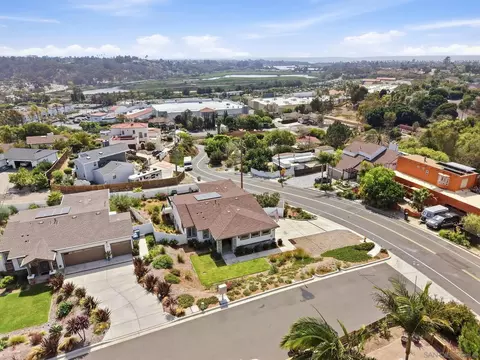 View/Area - 1858 Avocado Rd, Oceanside, CA 92054 photo 5 of 6