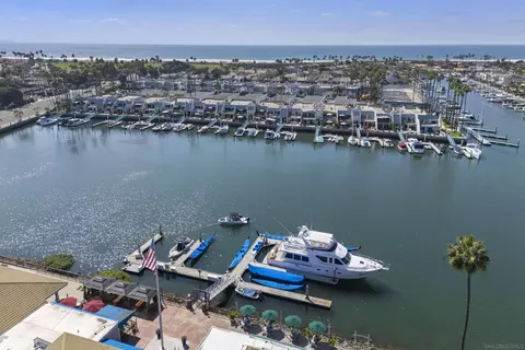 View/Area - 13 Antigua Ct, Coronado, CA 92118 photo 7 of 10