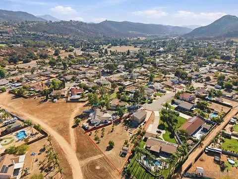 View/Area - 23638 Barrego Way, Ramona, CA 92065 photo 10 of 13