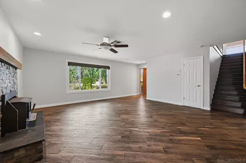 Living - 23638 Barrego Way, Ramona, CA 92065 photo 5 of 7