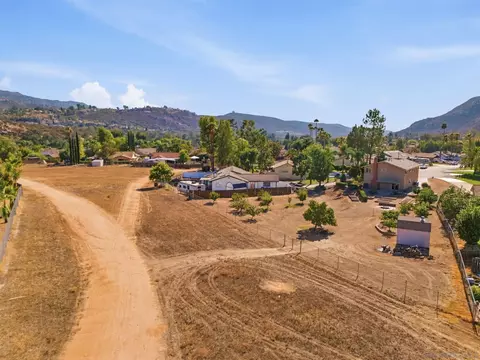 View/Area - 23638 Barrego Way, Ramona, CA 92065 photo 6 of 13