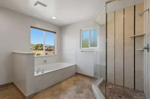 Bath - 23638 Barrego Way, Ramona, CA 92065 photo 3 of 6