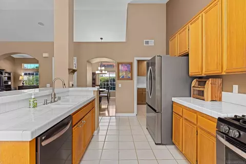 Kitchen - 12693 Shayann Ln, Lakeside, CA 92040 photo 4 of 4