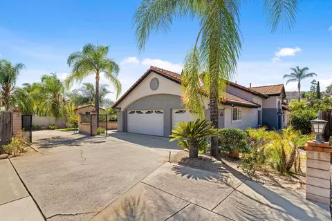 Exterior - 12693 Shayann Ln, Lakeside, CA 92040 photo 2 of 12
