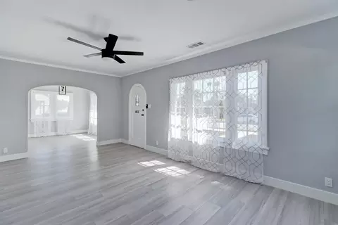 Living - 4199 Sunnyside Dr, Riverside, CA 92506 photo 4 of 5