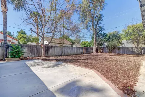 Exterior - 4199 Sunnyside Dr, Riverside, CA 92506 photo 5 of 11