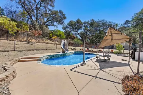 Exterior - 3950 Hellers Bnd, Fallbrook, CA 92028 photo 6 of 16