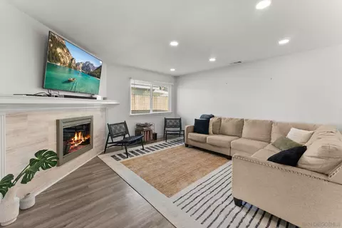 Living - 9618 Date St, Spring Valley, CA 91977 photo 2 of 3