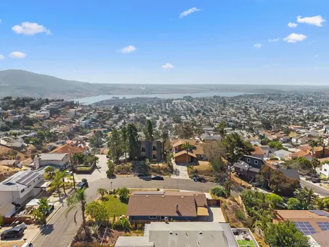 View/Area - 9618 Date St, Spring Valley, CA 91977 photo 9 of 15