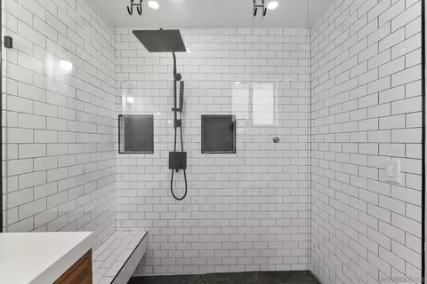Bath - 9618 Date St, Spring Valley, CA 91977 photo 2 of 3
