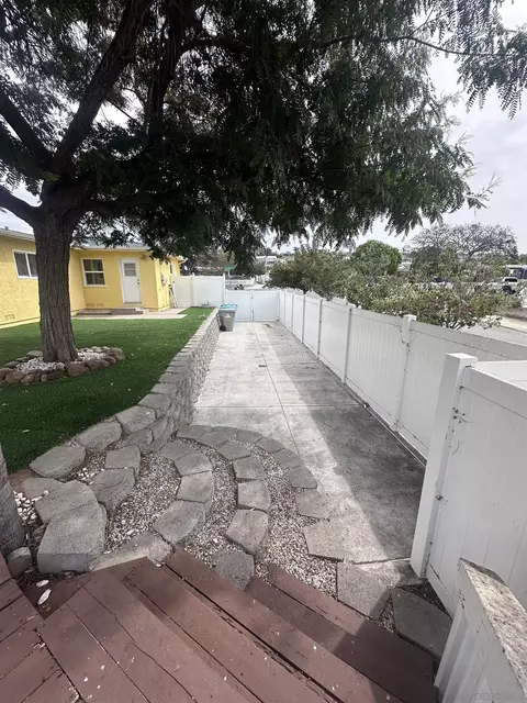 6802 Clara Lee Ave, San Diego, CA 92120
