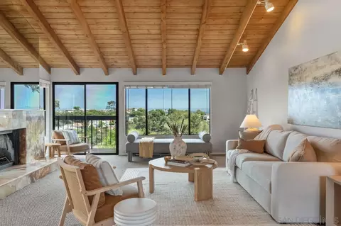 Living - 6585 Caminito Scioto, La Jolla, CA 92037 photo 2 of 8