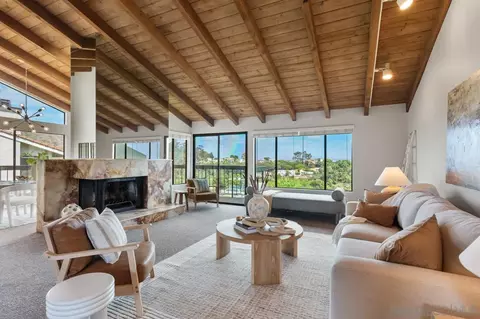 Living - 6585 Caminito Scioto, La Jolla, CA 92037 photo 3 of 8