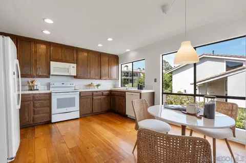 Kitchen - 6585 Caminito Scioto, La Jolla, CA 92037 photo 1 of 1