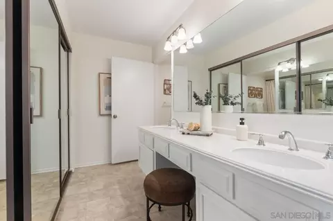 Bath - 6585 Caminito Scioto, La Jolla, CA 92037 photo 2 of 6