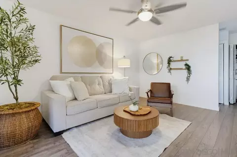 5442 Adobe Fls #5, San Diego, CA 92120