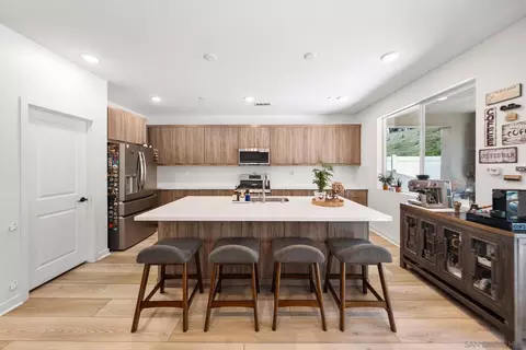 Kitchen - 35241 Valencia Pt, Fallbrook, CA 92028 photo 2 of 4