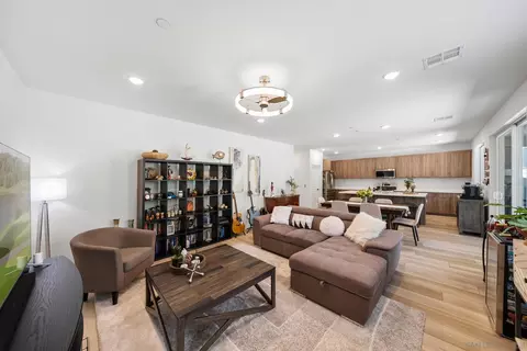Living - 35241 Valencia Pt, Fallbrook, CA 92028 photo 2 of 2