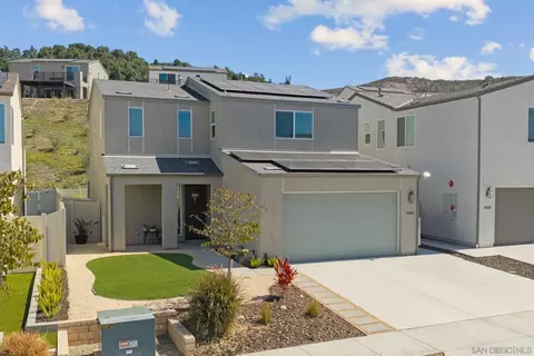 Exterior - 35241 Valencia Pt, Fallbrook, CA 92028 photo 3 of 16