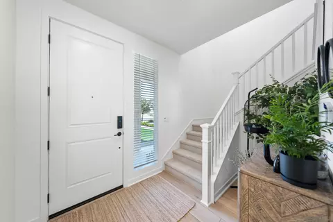 Entry Way - 35241 Valencia Pt, Fallbrook, CA 92028 photo 2 of 8