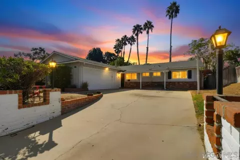 2923 Renault, San Diego, CA 92122